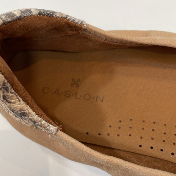 Caslon Nordstrom Flats Size 8.5 Tan Leather Snake Embossed Heel NWOT - Picture 8 of 10